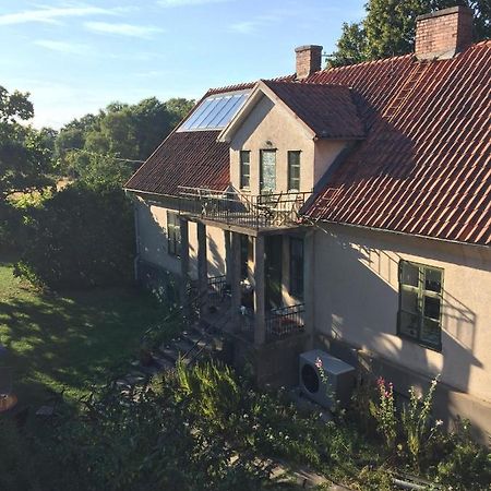Bed and Breakfast Stora Mellings Gard Klintehamn Exterior foto