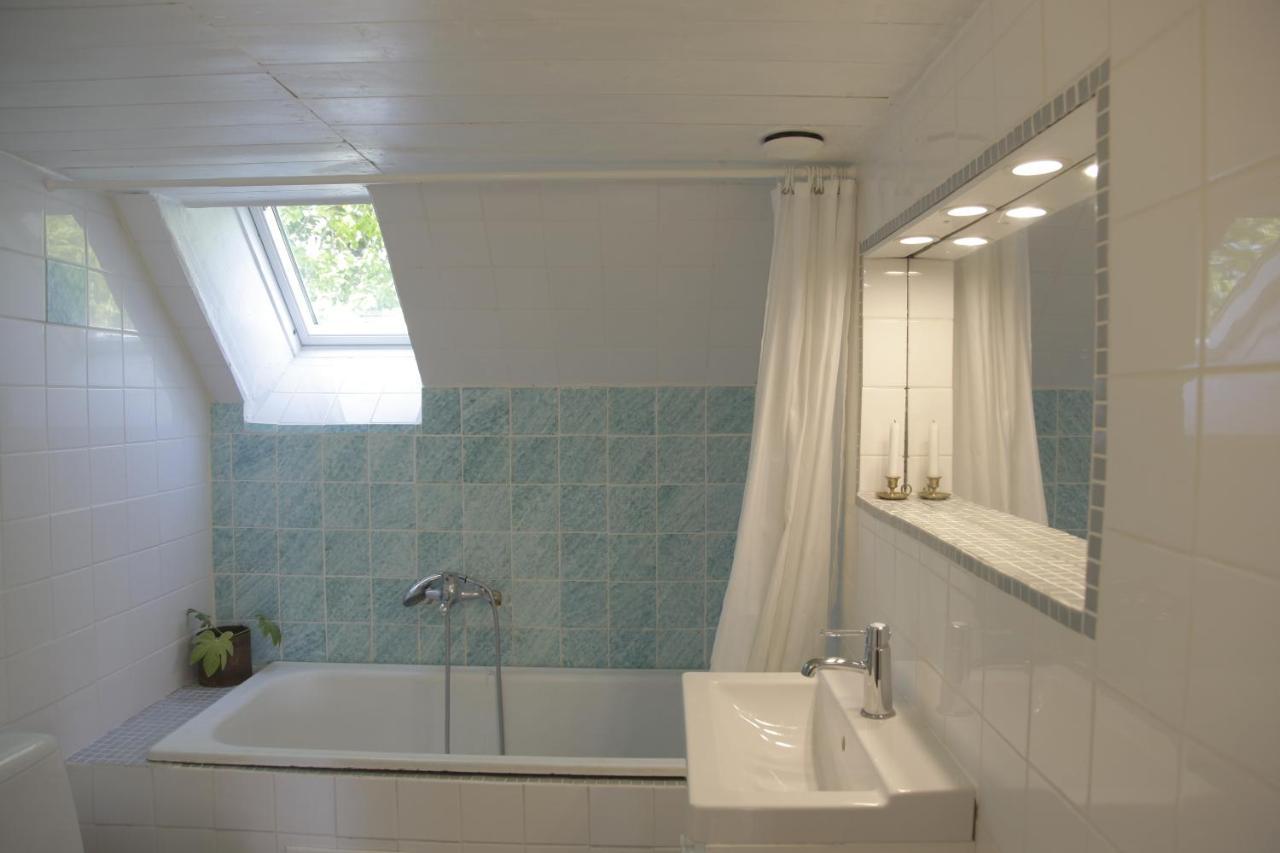 Bed and Breakfast Stora Mellings Gard Klintehamn Exterior foto